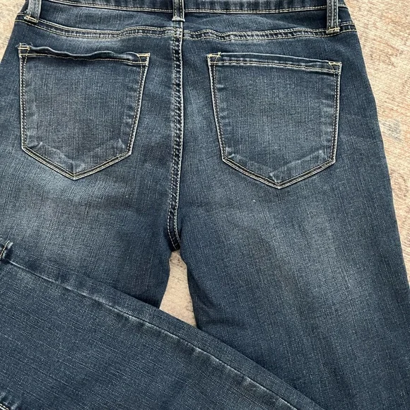 KanCan skinny jeans size 27, 28”inseam, 9.5”rise - Picture 4 of 4